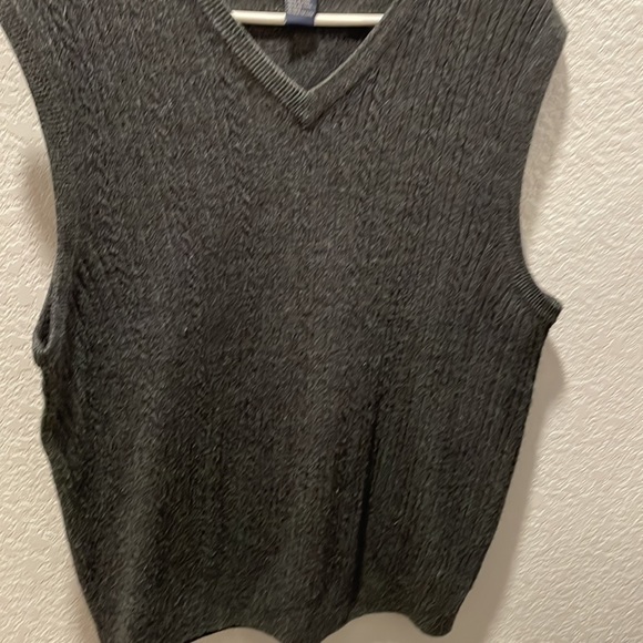 Dockers men’s sweater vest size large dark gray charcoal💼 - Picture 3 of 3